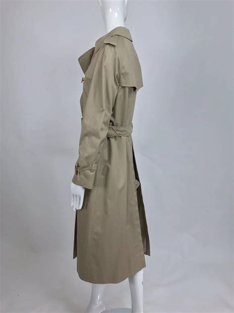 costo trench burberry|burberry trench with removable liner.